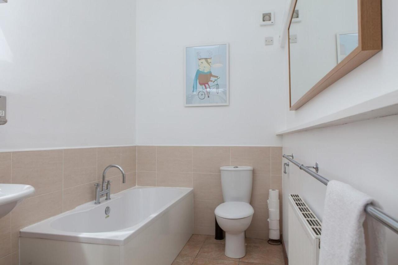 Amazing 4 Bedroom Apartment Just Off The Meadows Edynburg Zewnętrze zdjęcie
