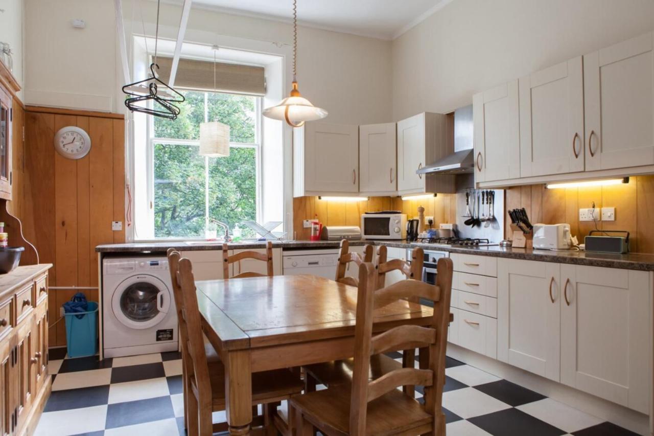 Amazing 4 Bedroom Apartment Just Off The Meadows Edynburg Zewnętrze zdjęcie